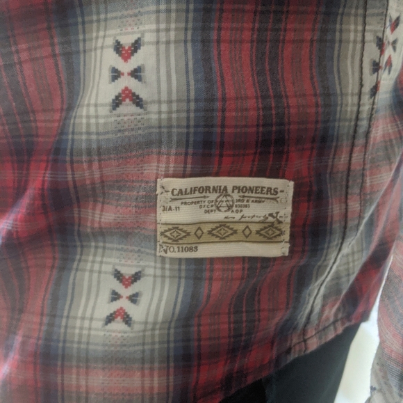 THIRD & ARMY Elbow Patch Button Down NWT!! - Picture 5 of 12